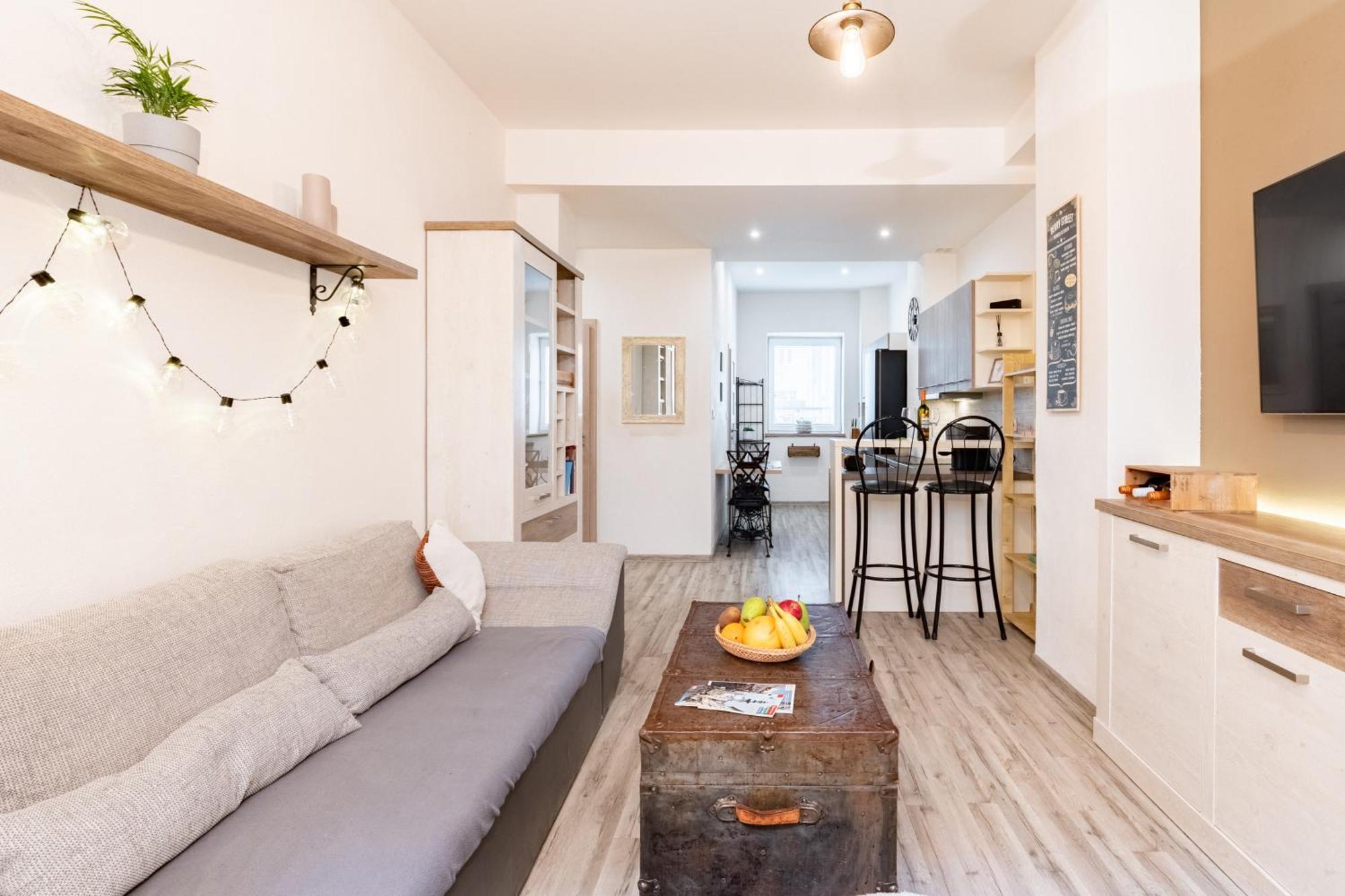 Ferienwohnung Charming Flat, Steps From Castle - Historic Part Pressburg Exterior foto