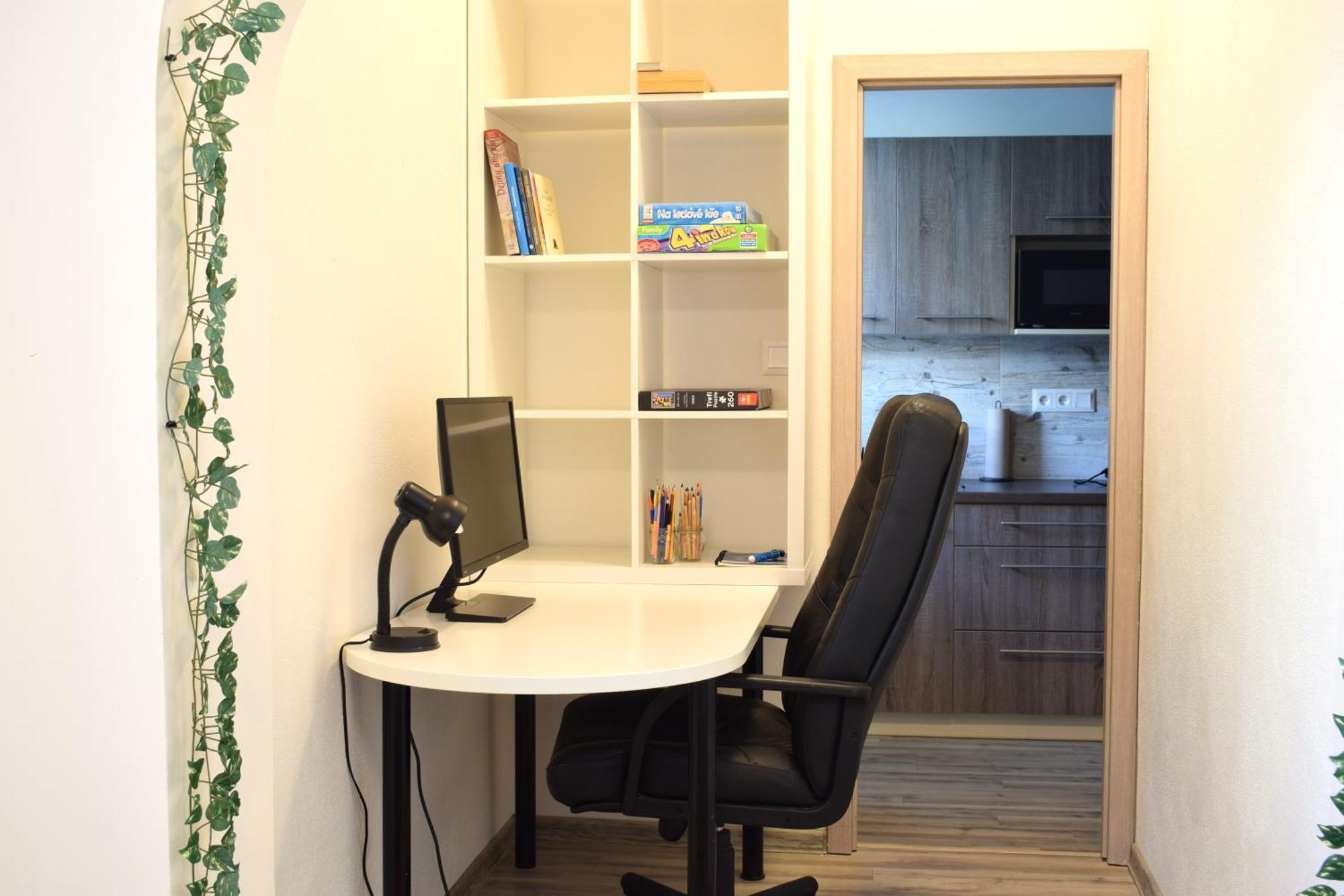 Ferienwohnung Charming Flat, Steps From Castle - Historic Part Pressburg Exterior foto