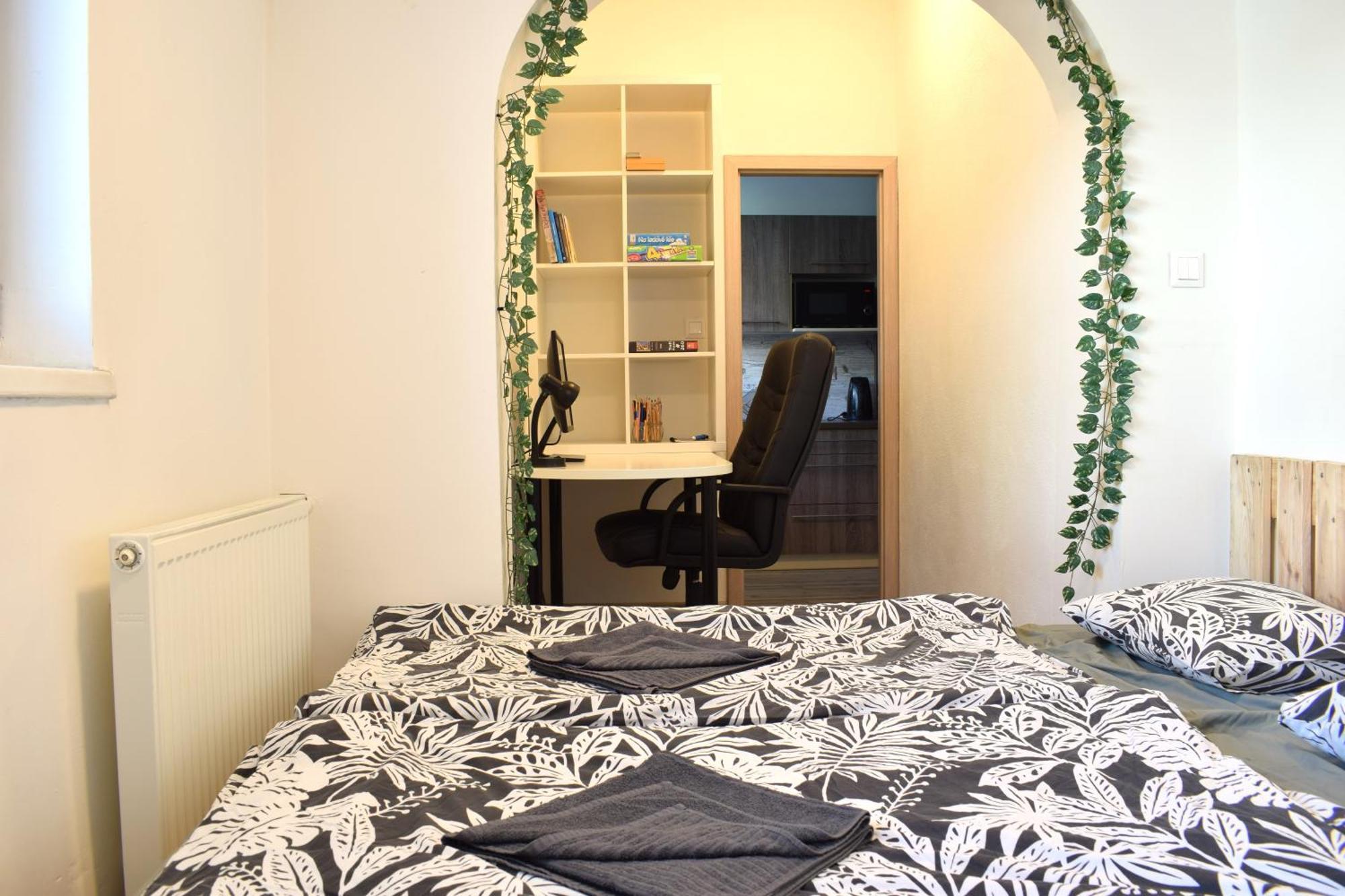 Ferienwohnung Charming Flat, Steps From Castle - Historic Part Pressburg Exterior foto